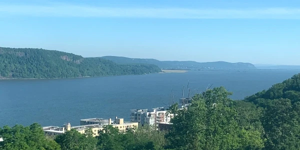 Saint John's Riverside Hospital - Archway